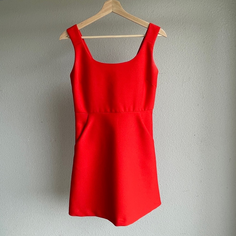 Elegant Red Sleeveless Dress